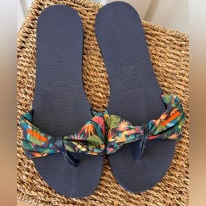 Havaianas Women’s St. Tropez Flip Flops Navy Tropical 11/12W‎